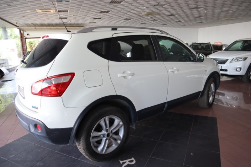 NISSAN QASHQAI TODO CAMINO 4X2 T/ DIESEL DE 106 CV Y 6V