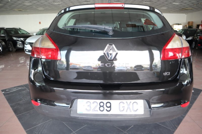 RENAULT MEGANE 1500 DCI TURBO DIESEL CON 6 VEL.