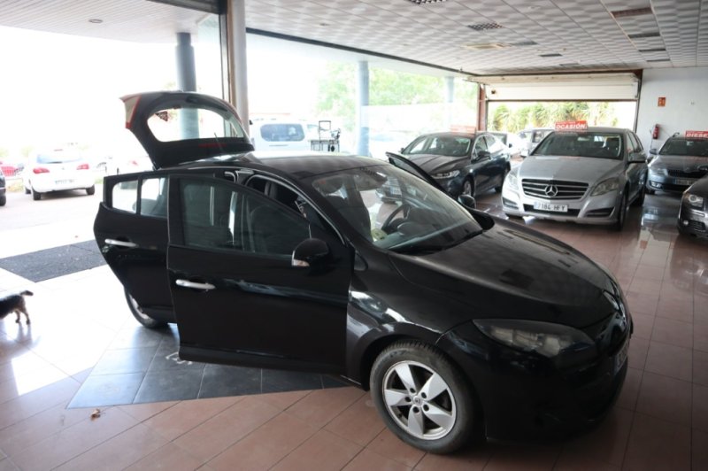 RENAULT MEGANE 1500 DCI TURBO DIESEL CON 6 VEL.