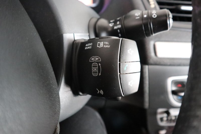 RENAULT MEGANE 1500 DCI TURBO DIESEL CON 6 VEL.