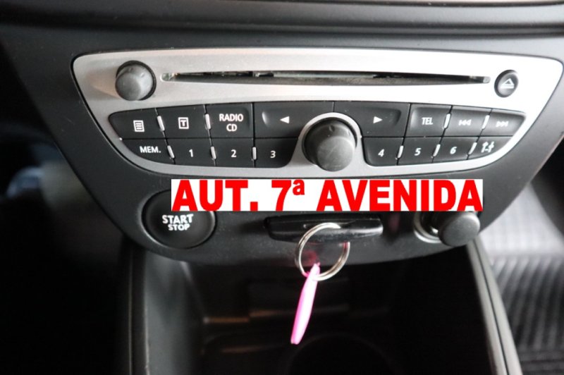 RENAULT MEGANE 1500 DCI TURBO DIESEL CON 6 VEL.