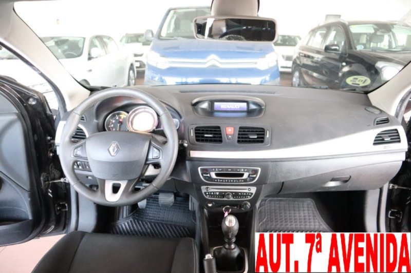 RENAULT MEGANE 1500 DCI TURBO DIESEL CON 6 VEL.