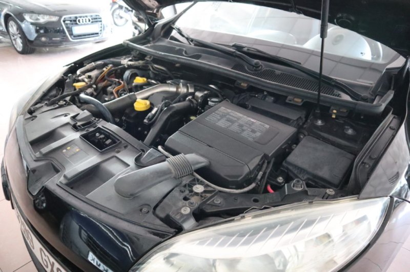 RENAULT MEGANE 1500 DCI TURBO DIESEL CON 6 VEL.