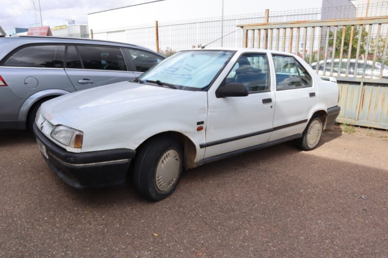 RENAULT R 19 1800 CC GASOLINA CON 5 PLAZAS