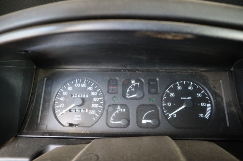 RENAULT R 19 1800 CC GASOLINA CON 5 PLAZAS