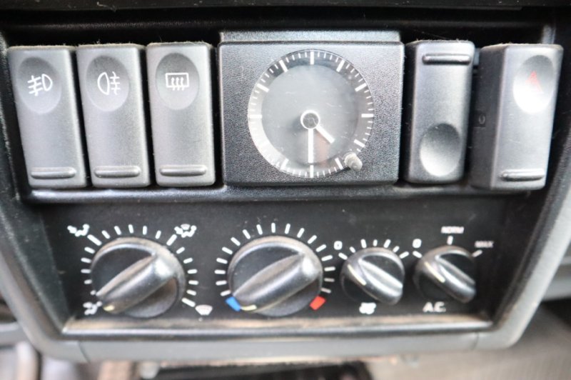 RENAULT R 19 1800 CC GASOLINA CON 5 PLAZAS