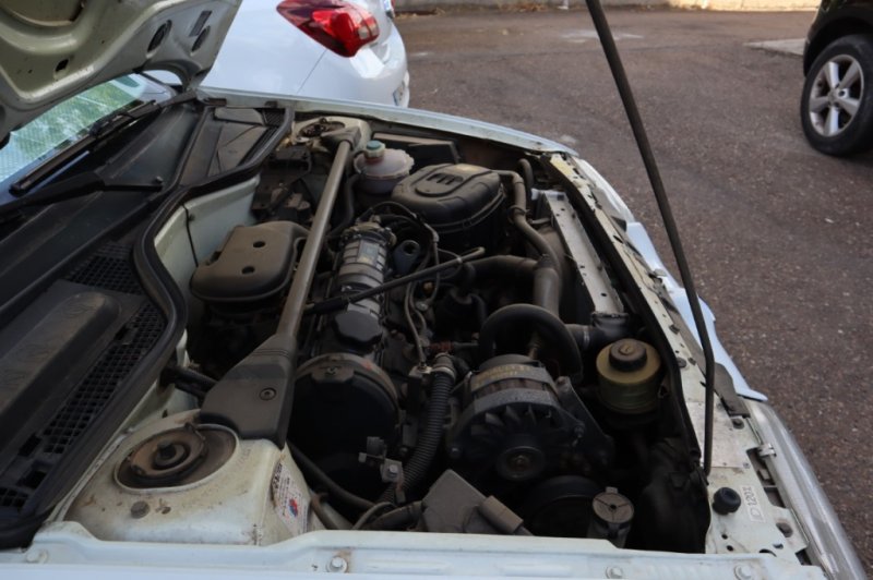 RENAULT R 19 1800 CC GASOLINA CON 5 PLAZAS