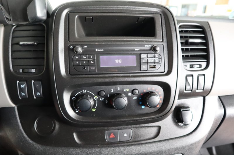 RENAULT TRAFIC DCI DE 125 TURBO DIESEL