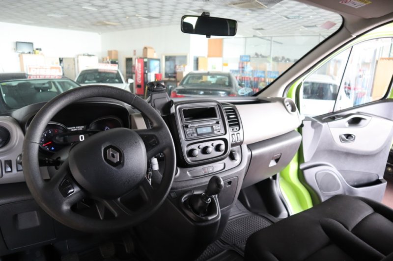 RENAULT TRAFIC DCI DE 125 TURBO DIESEL
