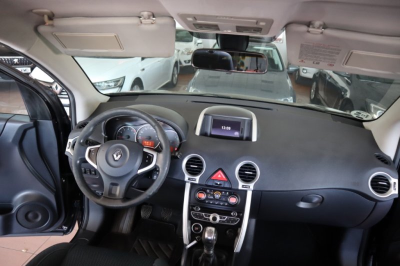 RENAULT KOLEOS 2000 TURBO DIESEL DE 150 CV Y 6 VEL. 4X2