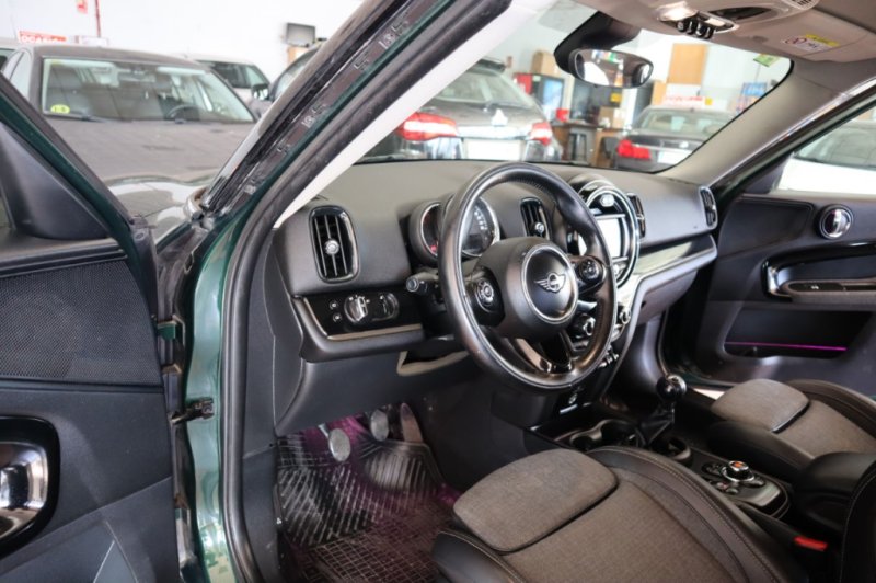 MINI COUNTRYMAN COOPER D 2.0 TURBO DISEL CON 6 VE 150 CV