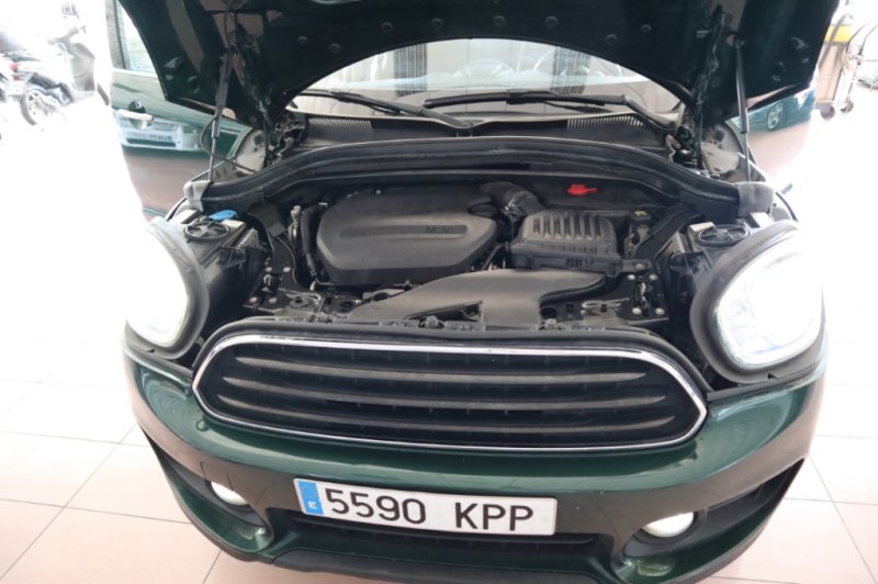 MINI COUNTRYMAN COOPER D 2.0 TURBO DISEL CON 6 VE 150 CV