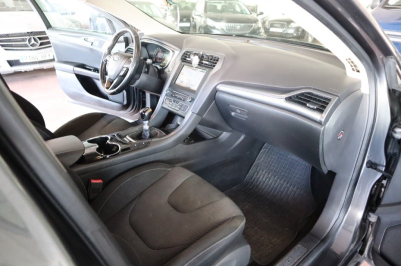 FORD MONDEO 2.0 TURBO DIESEL CON 150 CV Y 6 VELOC.