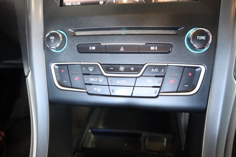 FORD MONDEO 2.0 TURBO DIESEL CON 150 CV Y 6 VELOC.