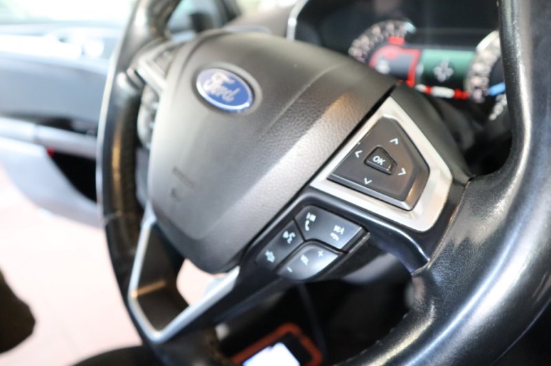 FORD MONDEO 2.0 TURBO DIESEL CON 150 CV Y 6 VELOC.
