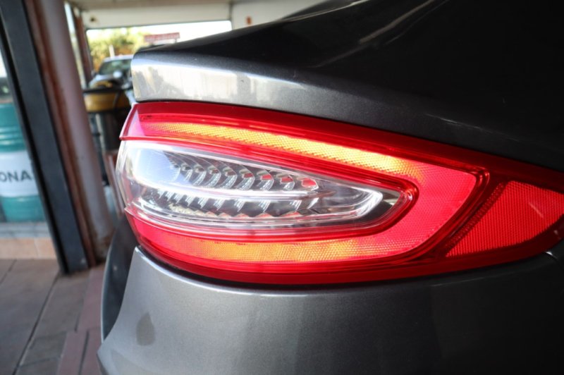 FORD MONDEO 2.0 TURBO DIESEL CON 150 CV Y 6 VELOC.