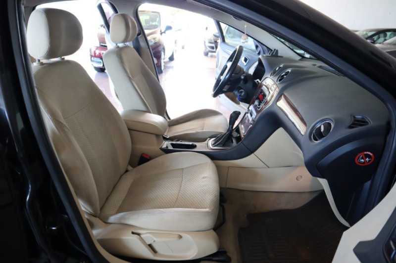 FORD MONDEO 2.0 TURBO DIESEL DE 131 CV AUTOMÁTICO