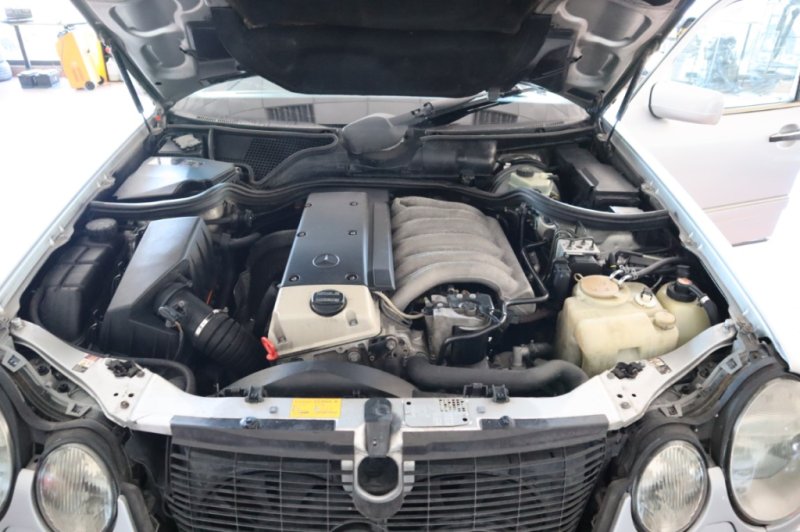 MERCEDES-BENZ E 300 TURBO DIESEL DE 177 CV AUT