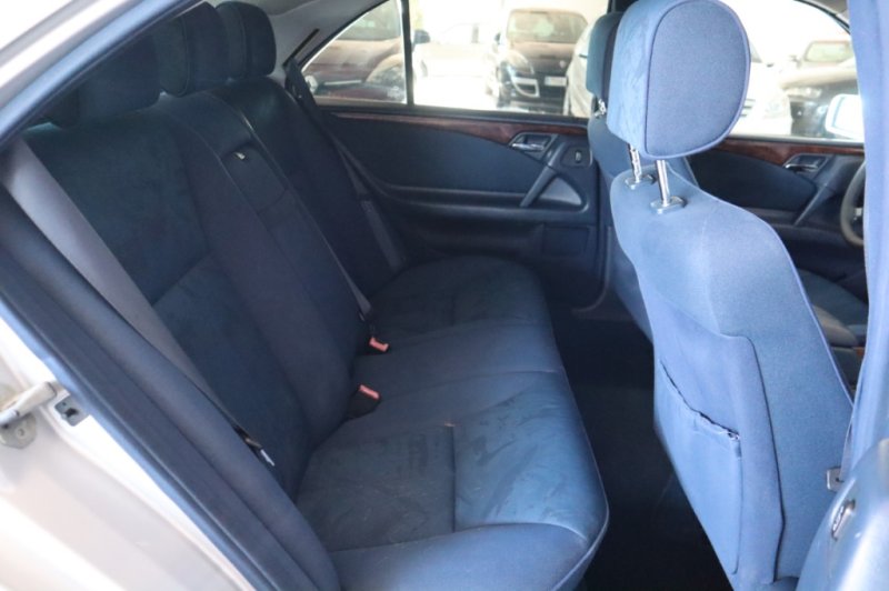 MERCEDES-BENZ E 300 TURBO DIESEL DE 177 CV AUT