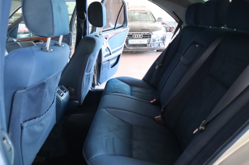 MERCEDES-BENZ E 300 TURBO DIESEL DE 177 CV AUT