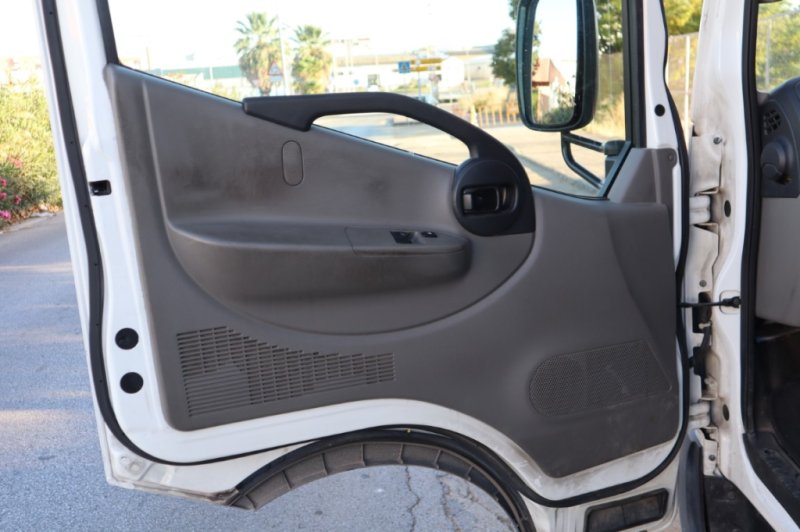 RENAULT MAXITY DTI 150 CV Y 6 VELOCIDADES CON CAJA  Y RAMPA ELECTRICA