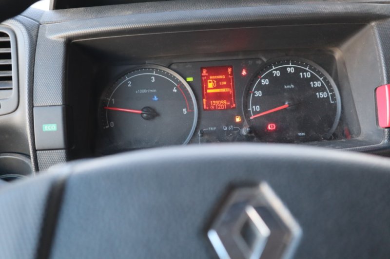 RENAULT MAXITY DTI 150 CV Y 6 VELOCIDADES CON CAJA  Y RAMPA ELECTRICA
