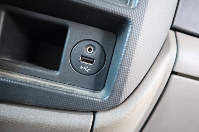 RENAULT MAXITY DTI 150 CV Y 6 VELOCIDADES CON CAJA  Y RAMPA ELECTRICA