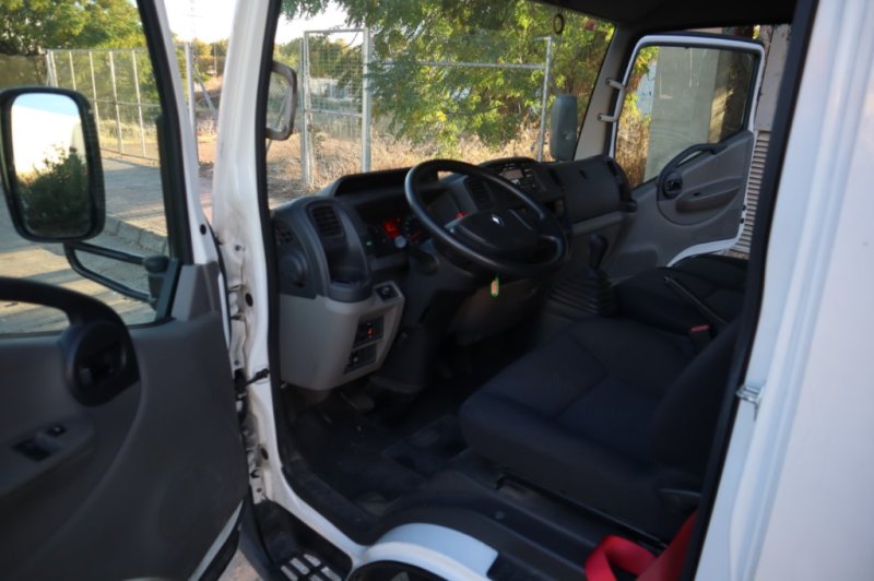 RENAULT MAXITY DTI 150 CV Y 6 VELOCIDADES CON CAJA  Y RAMPA ELECTRICA